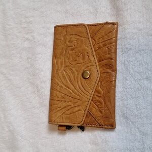 American Leather Co. Monica Coin Purse in Cafe Latte Tooled